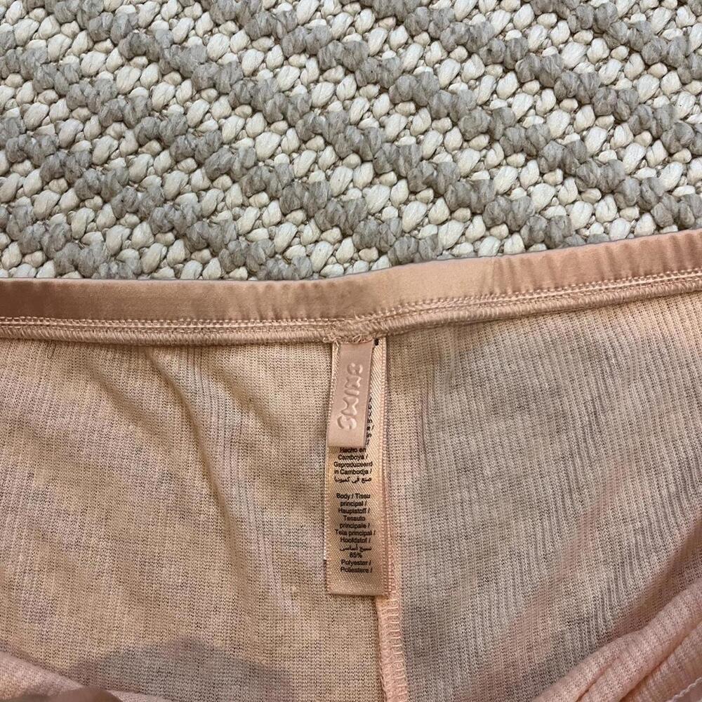 Skims Sheer Rib Shorts - Picture 3 of 4